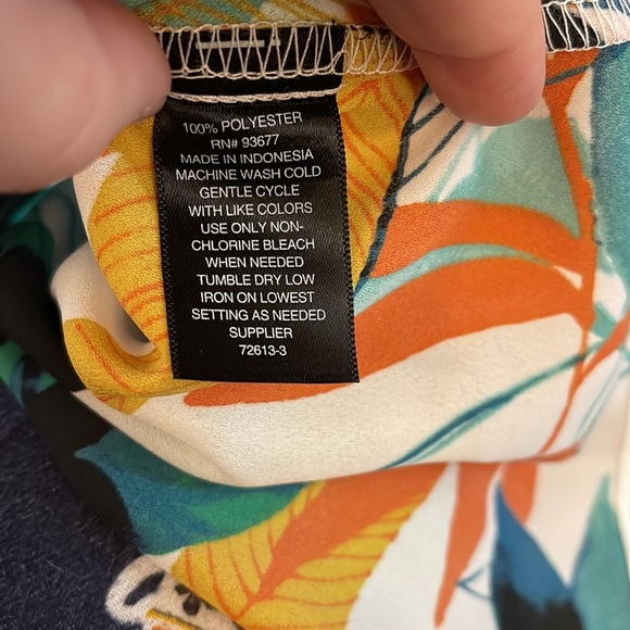 Summery Blouse - Picture 4 of 4